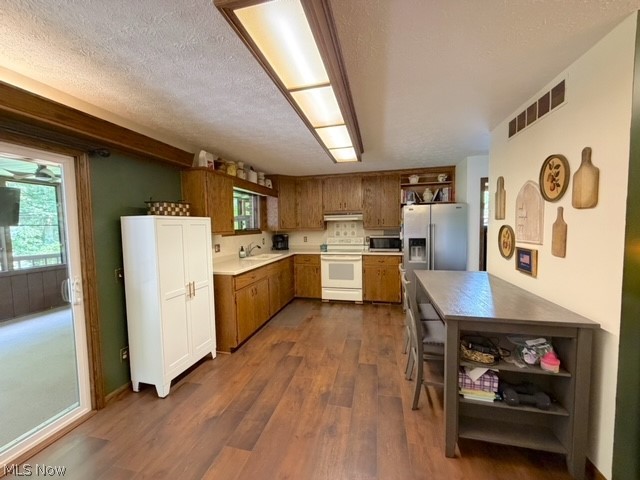 10570 Welton Road NE Bolivar OH 44612
