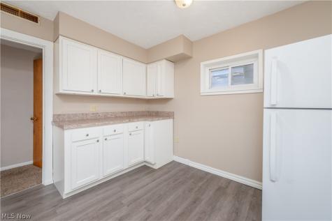 249 W Harris Avenue Ravenna OH 44266