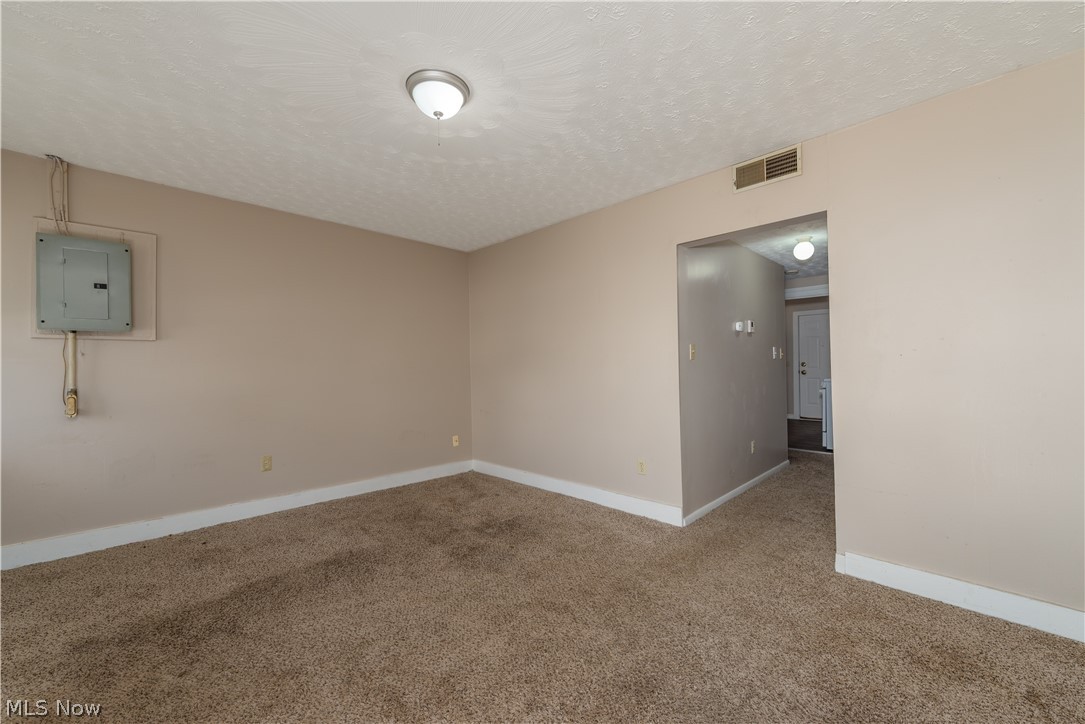 249 W Harris Avenue Ravenna OH 44266