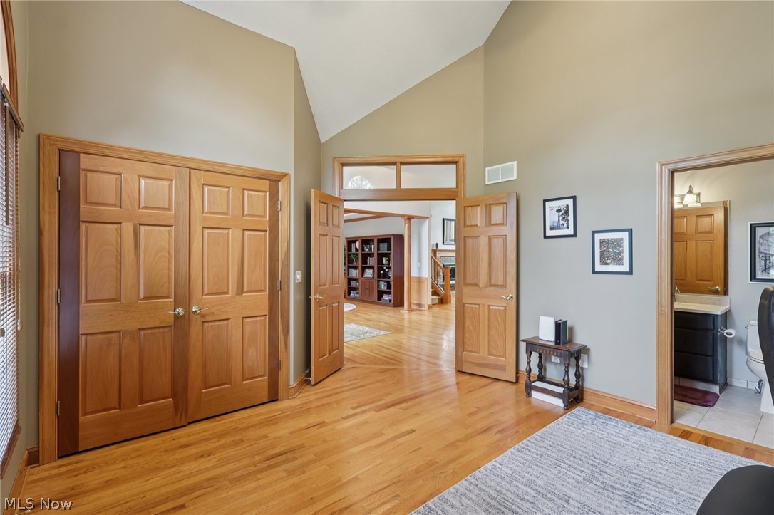 37540 Delamere Court Solon OH 44139