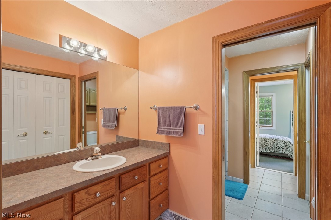 37540 Delamere Court Solon OH 44139