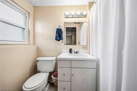6389 Ambrose Drive Mentor OH 44060