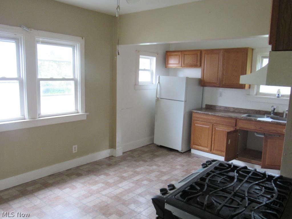 4273 E 136 Cleveland OH 44105