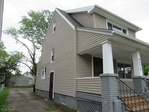 4273 E 136 Cleveland OH 44105