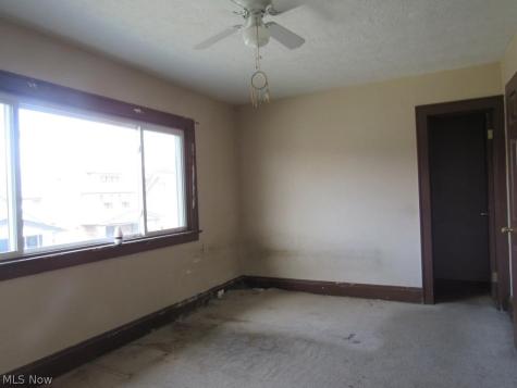 4273 E 136 Cleveland OH 44105