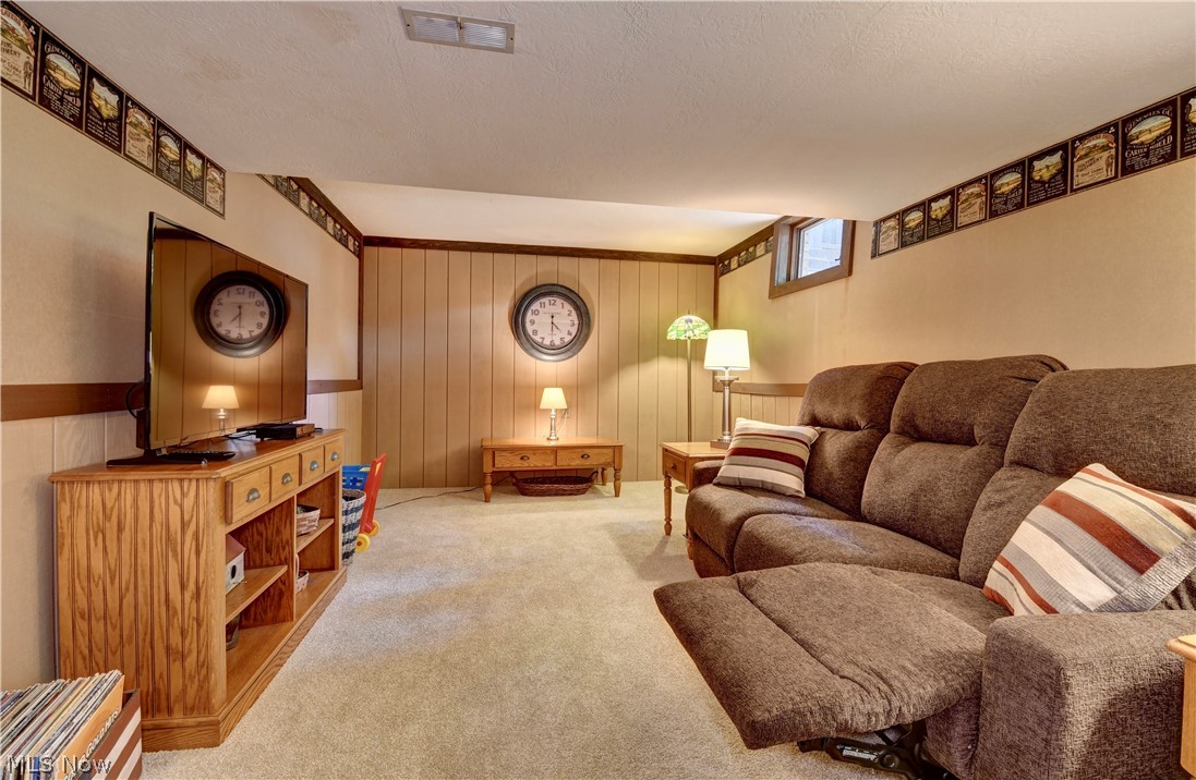 2356 Beechwood Drive NW Dover OH 44622