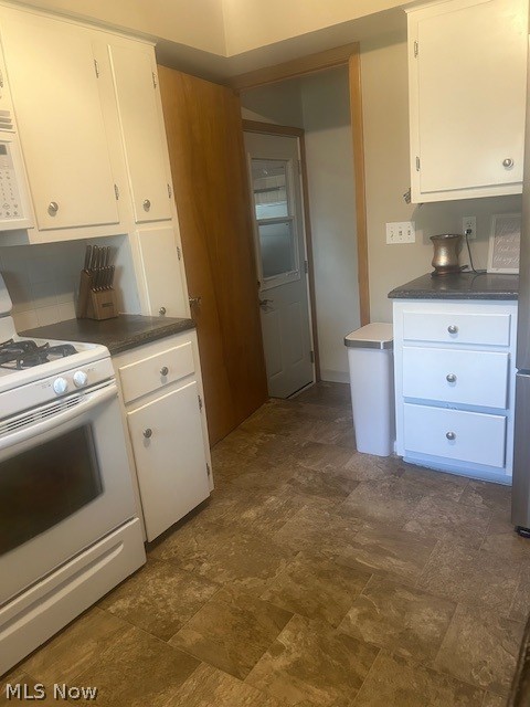 1566 Arthur Drive NW Warren OH 44485