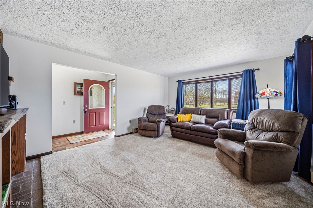 6117 Fenkell Road Andover OH 44003
