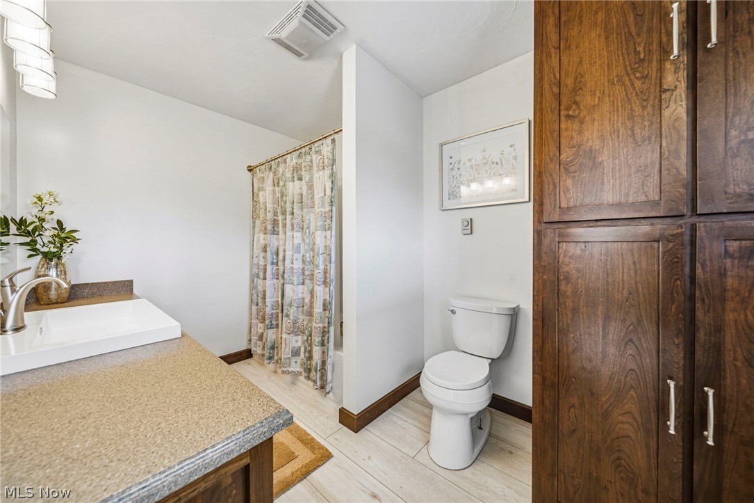 6117 Fenkell Road Andover OH 44003