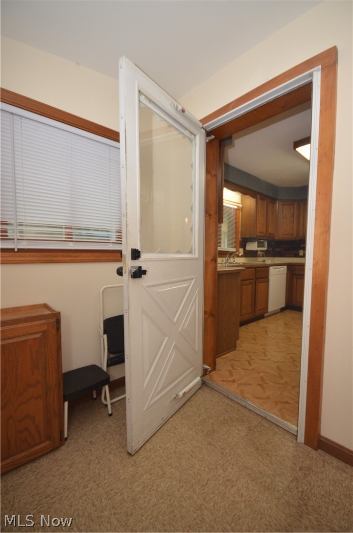 1742 Shaw Avenue Akron OH 44305