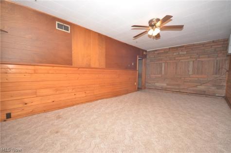 1742 Shaw Avenue Akron OH 44305