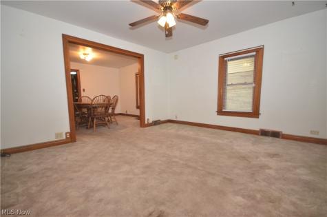1742 Shaw Avenue Akron OH 44305