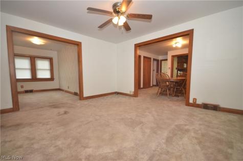 1742 Shaw Avenue Akron OH 44305