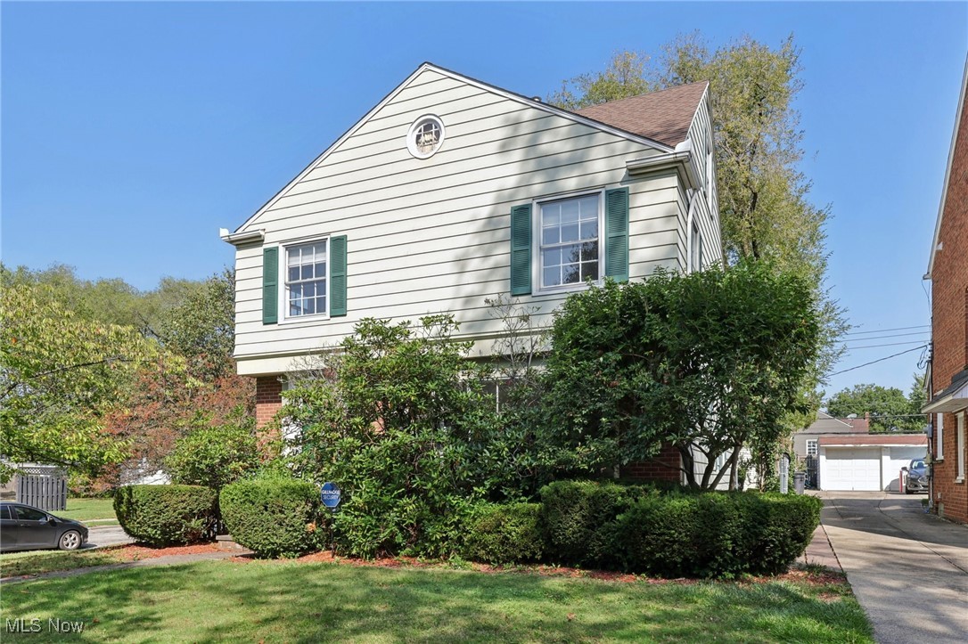 18107 Scottsdale Boulevard Shaker Heights OH 44122