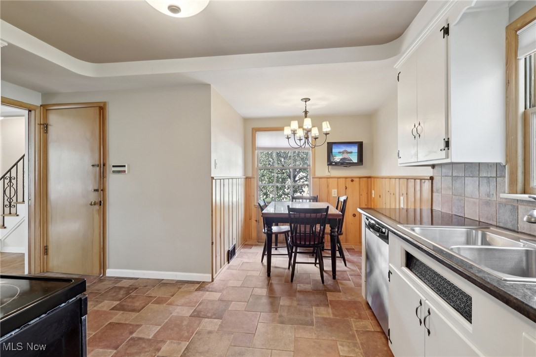 18107 Scottsdale Boulevard Shaker Heights OH 44122