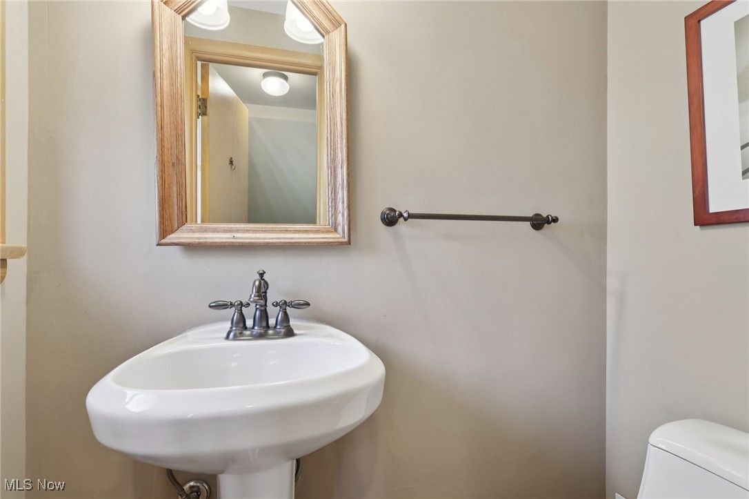 18107 Scottsdale Boulevard Shaker Heights OH 44122