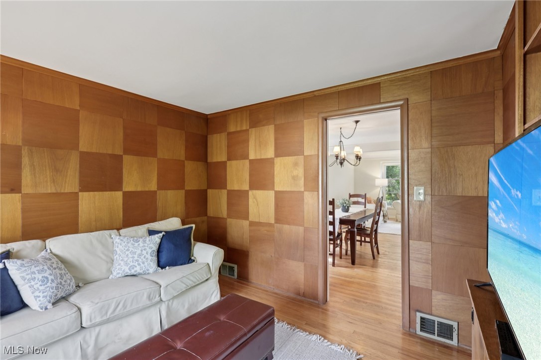 18107 Scottsdale Boulevard Shaker Heights OH 44122