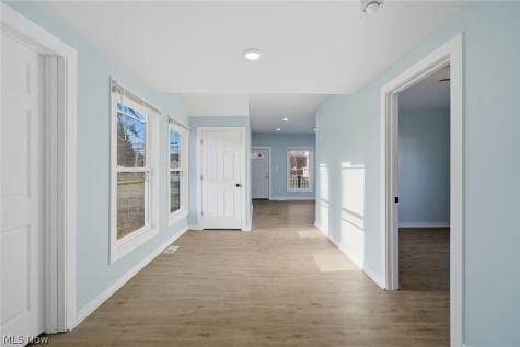 950 Park Avenue Amherst OH 44001
