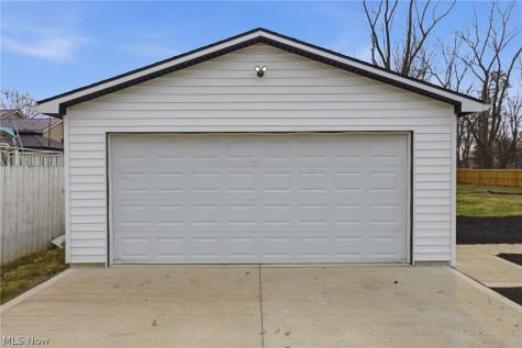 950 Park Avenue Amherst OH 44001