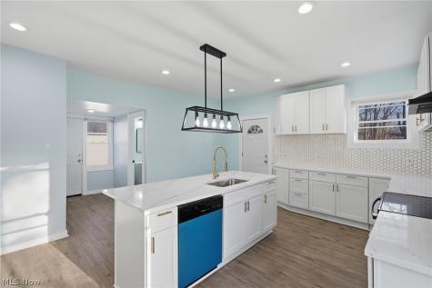 950 Park Avenue Amherst OH 44001