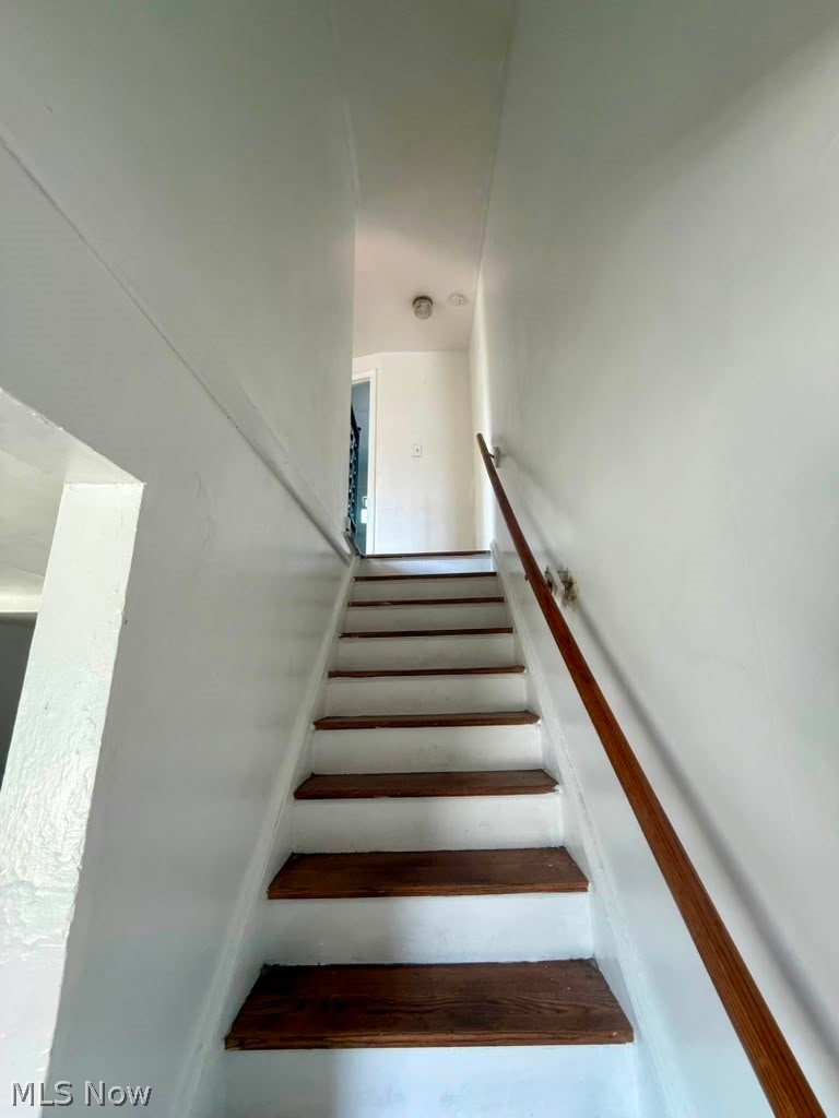 24801 Fisher Road Euclid OH 44117