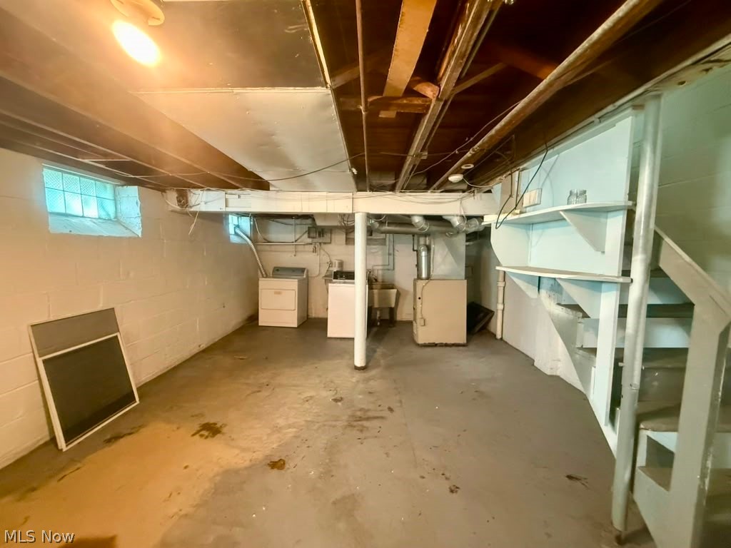 24801 Fisher Road Euclid OH 44117