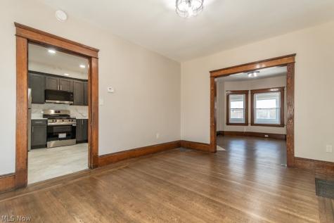 1697 W 69th Street Cleveland OH 44102