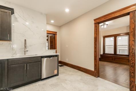 1697 W 69th Street Cleveland OH 44102