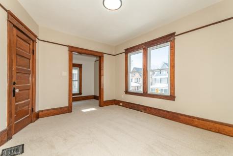 1697 W 69th Street Cleveland OH 44102