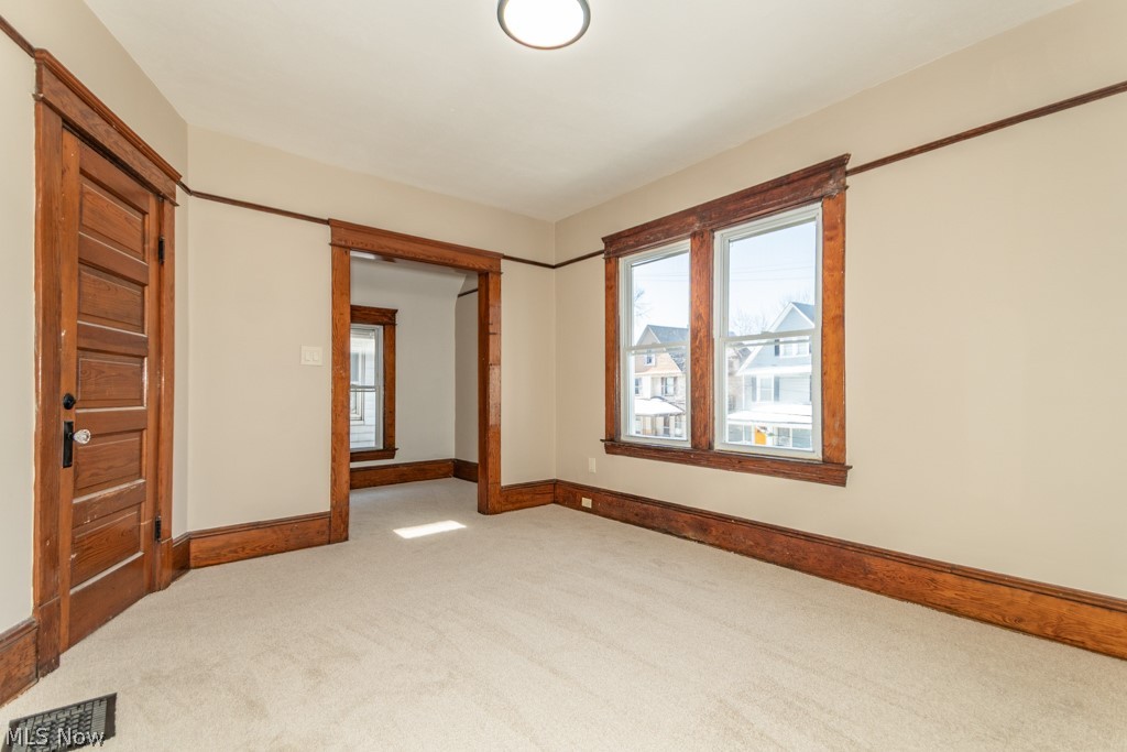 1697 W 69th Street Cleveland OH 44102
