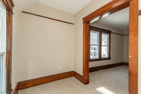 1697 W 69th Street Cleveland OH 44102