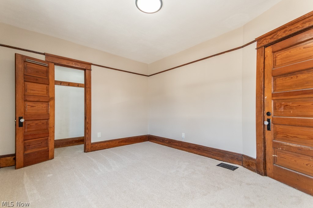 1697 W 69th Street Cleveland OH 44102