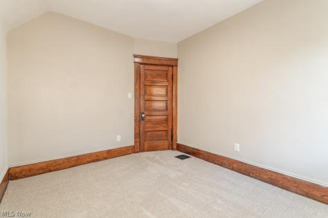 1697 W 69th Street Cleveland OH 44102