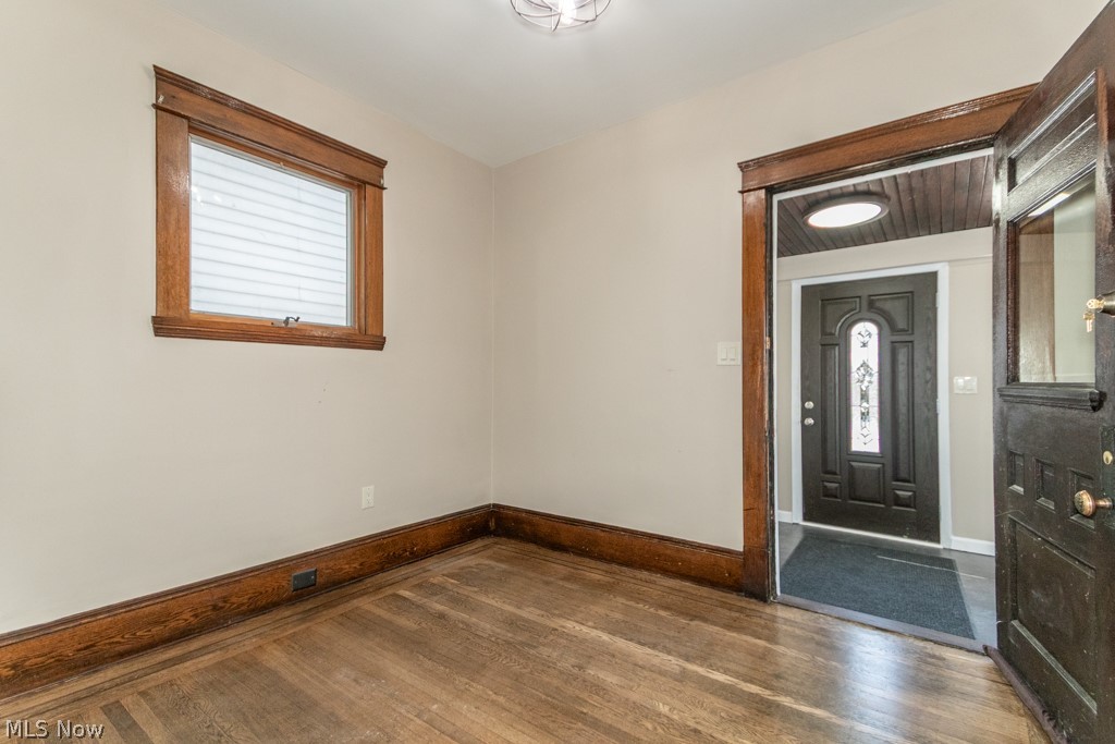 1697 W 69th Street Cleveland OH 44102
