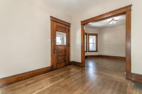 1697 W 69th Street Cleveland OH 44102