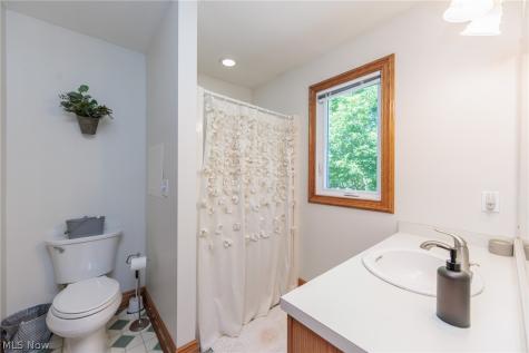390 Southeast Avenue Tallmadge OH 44278