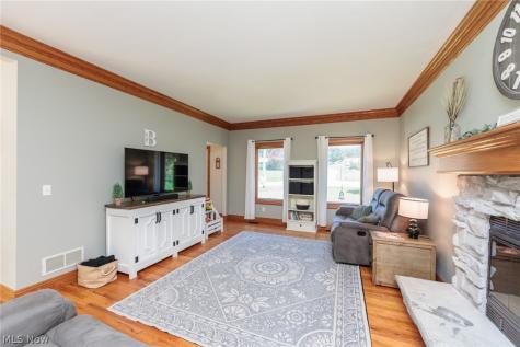 390 Southeast Avenue Tallmadge OH 44278
