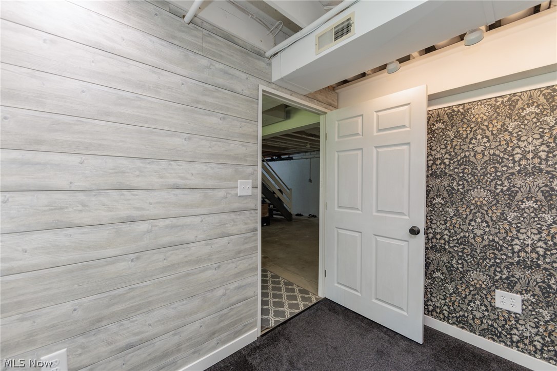 390 Southeast Avenue Tallmadge OH 44278