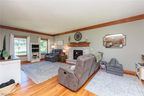 390 Southeast Avenue Tallmadge OH 44278