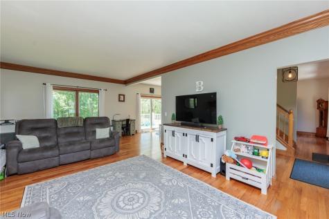 390 Southeast Avenue Tallmadge OH 44278