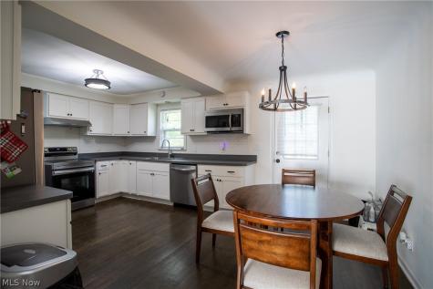 174 Richmond Road Richmond Heights OH 44143