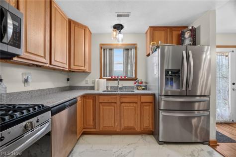 510 Elm Street Sheffield Lake OH 44054