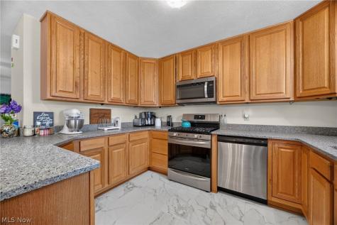 510 Elm Street Sheffield Lake OH 44054