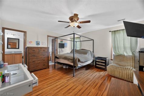510 Elm Street Sheffield Lake OH 44054