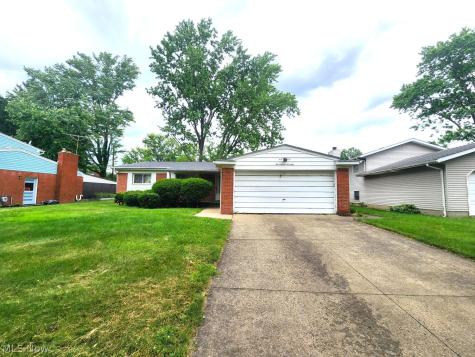 270 Michigan Avenue Elyria OH 44035