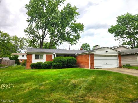270 Michigan Avenue Elyria OH 44035