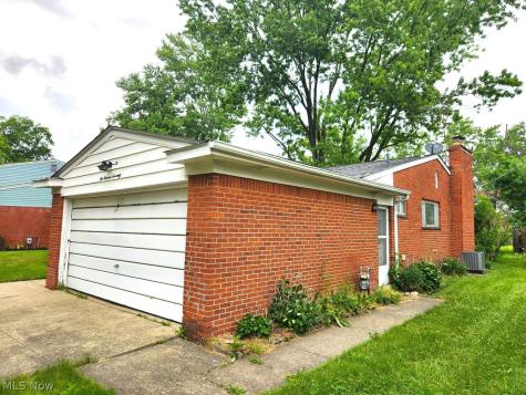 270 Michigan Avenue Elyria OH 44035