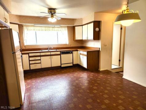 270 Michigan Avenue Elyria OH 44035
