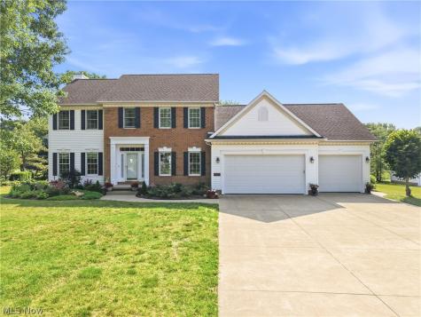 5808 Shallow Creek Avenue Louisville OH 44641