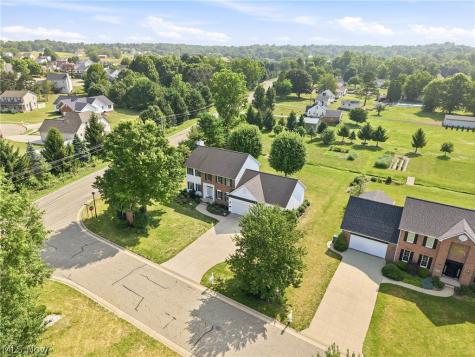 5808 Shallow Creek Avenue Louisville OH 44641